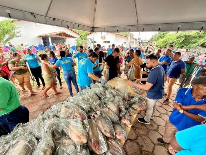 Foto 3 – Peixe na Mesa: gesto de fé e solidariedade leva alimento e esperança às famílias de Peritoró na Semana Santa