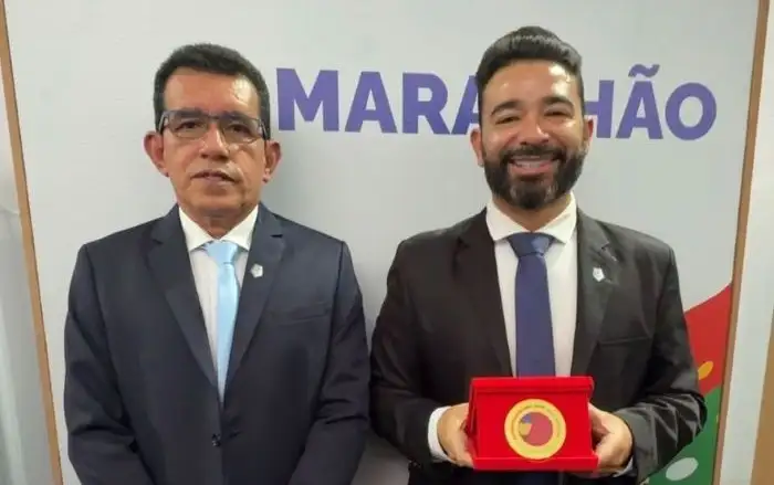 Dr. Júnior recebe em Brasília o Selo Ouro na educação para Peritoró